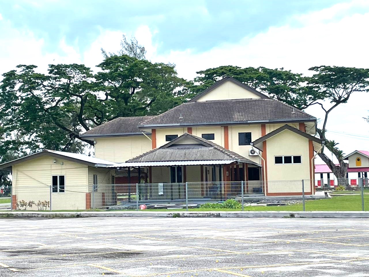Banglo Suara Ombak